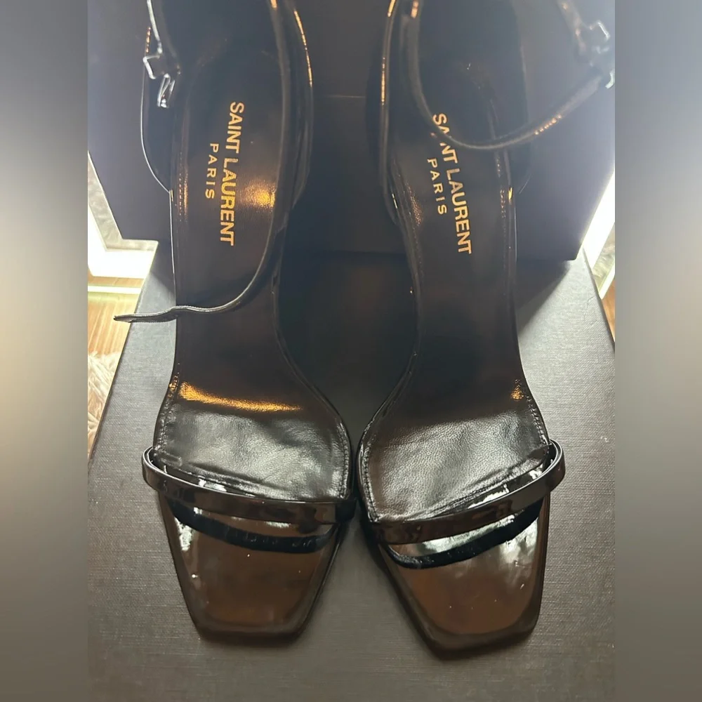 Ysl gets black and gold
